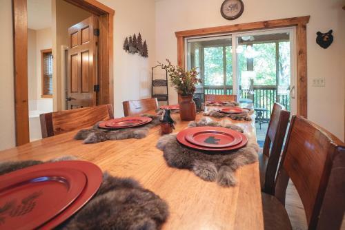 Bear Cub Retreat