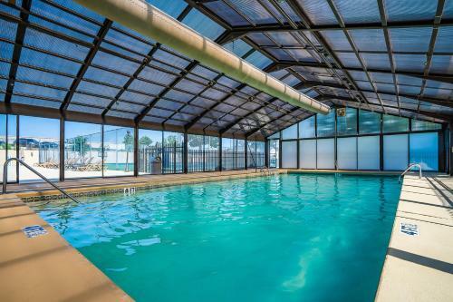 Harr Haven & Pointe Solitude At Pointe Condos