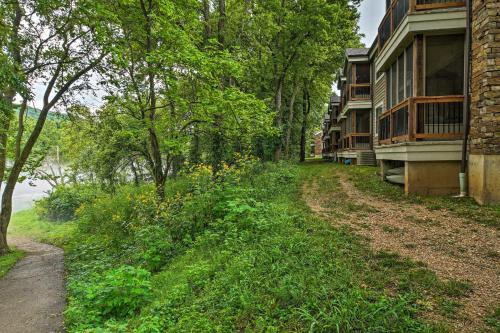 Apartamento 2nd-floor Pointe Royale Condo With Lake Views!