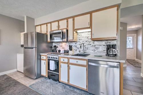 Apartamento Bright Branson Apt About 2 Mi To Moonshine Beach!