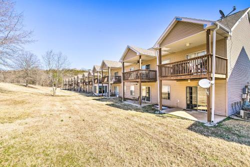 Apartamento Charming Condo With Deck, 4 Mi To Branson Strip