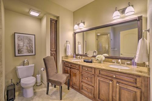 Villa Conveniently Located Branson Getaway With Pool!