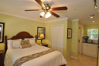 Hotel Tropical Beach Resorts - Sarasota