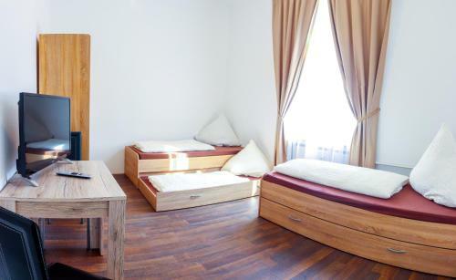 Hotel Fmm Hostel