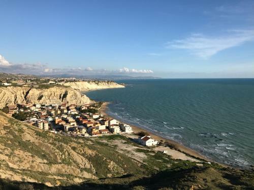 ?ad Un Passo Dal Mare?
