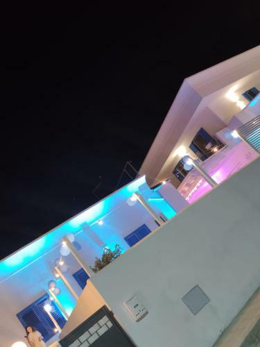 White Wall Villa