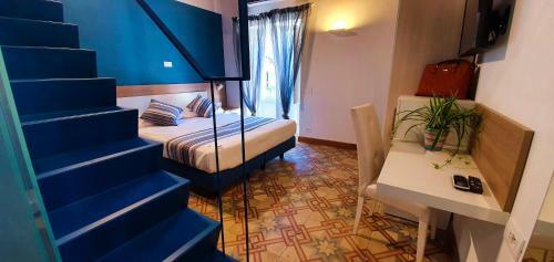 Hostal Duomo Attic (rooms)