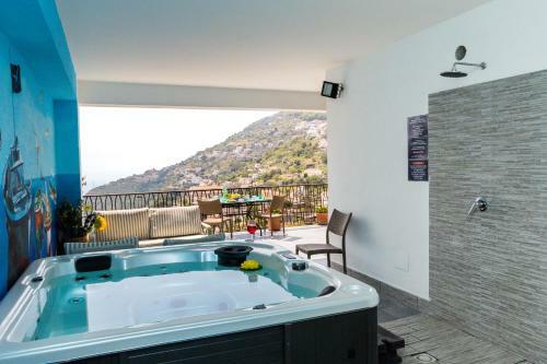 Colpo D'ali -panoramic Terrace &jacuzzi In Ravello