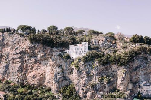 Hostal La Rondinaia