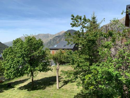 Hotel Rural El Xalet De Ta�ll