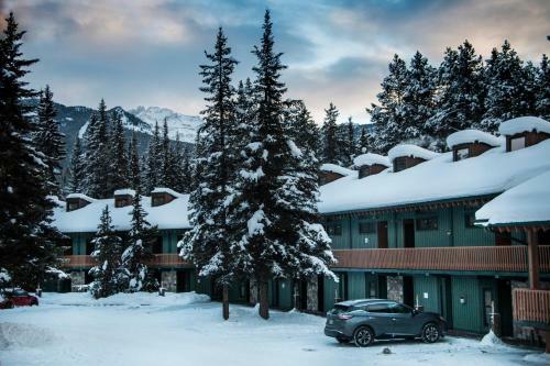 Hotel Lake Louise Inn