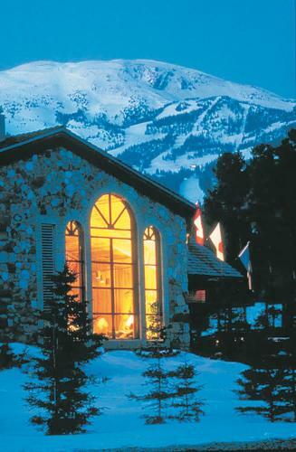 Hotel Lake Louise Inn