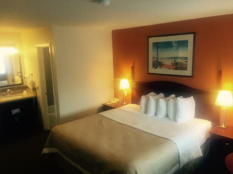 Hotel Downtown Monterey Days Inn