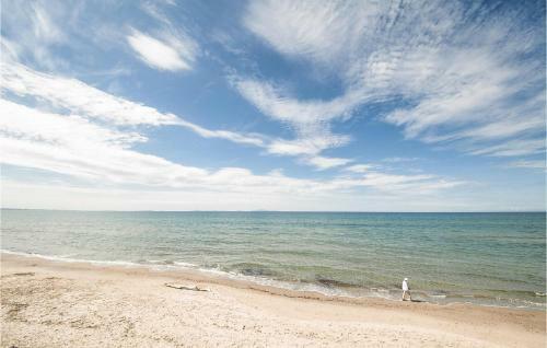 Beautiful Apartment In Golfo Aranci With 1 Bedrooms