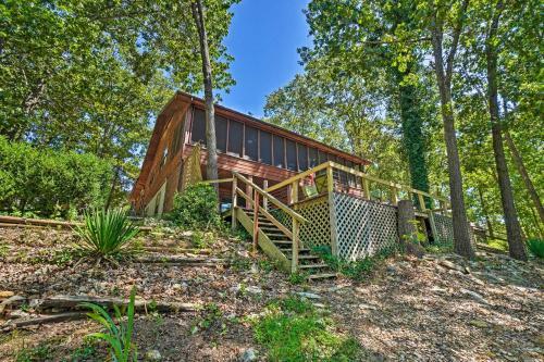 Home With Large Deck On Table Rock Lake!