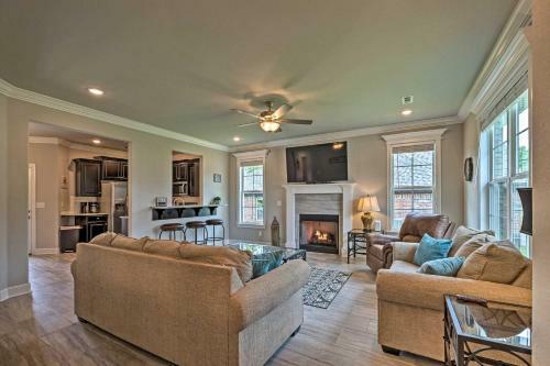 New Build By The Lake 8 Mi To Eureka Springs!
