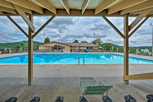 New Build By The Lake 8 Mi To Eureka Springs!