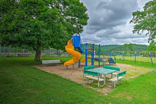 New Build By The Lake 8 Mi To Eureka Springs!