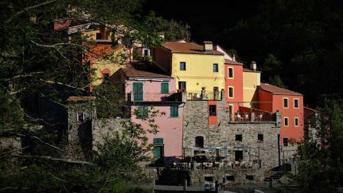 Bed & Breakfast Borgo Di Codeglia - Country Rooms