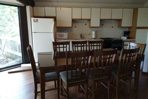 Unit 101 - Treeloft 3 Bedroom Villa