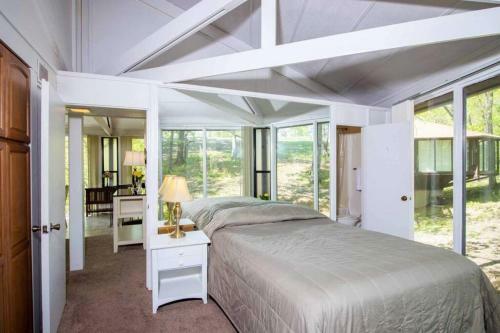 Unit 9 - Treetop 2 Bedroom Villa