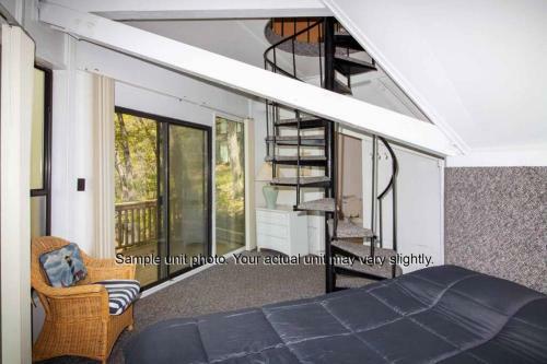 Unit 29 - Treetop 2 Bedroom Villa