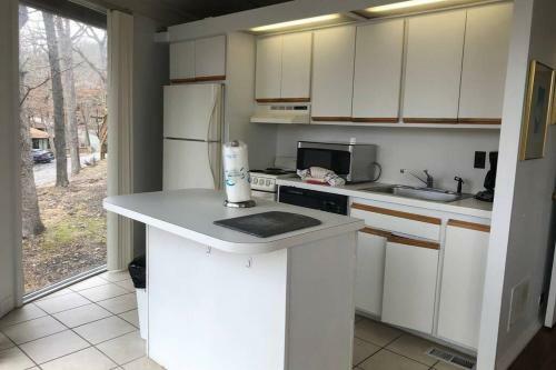 Unit 23 - Treetop 2 Bedroom Villa
