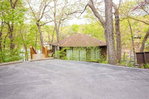 Unit 7 - 2 Bedroom Treetop Villa