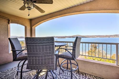 Apartamento Hollister Condo With Table Rock Lake On-site!
