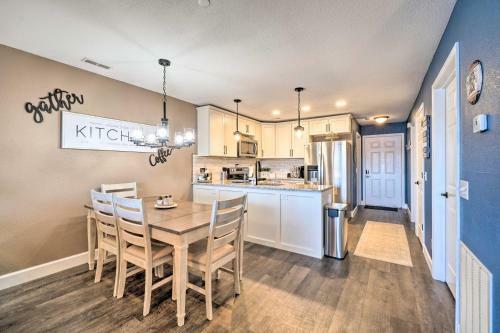 Apartamento Hollister Condo With Table Rock Lake On-site!