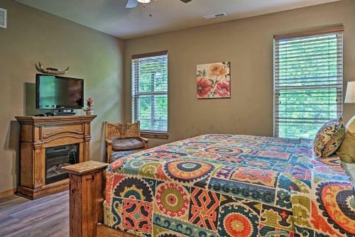 Branson Area Goldilocks Lodge With Private Deck!
