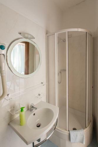 Hostal La Baia Di Rio