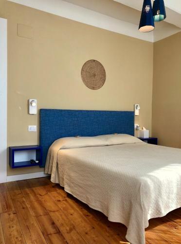 Hostal Orto Al Mare Room Rental