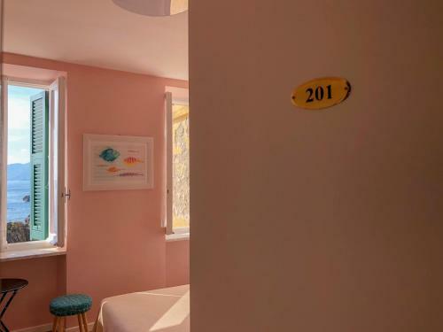 Hostal Ai Pesci Room Rental