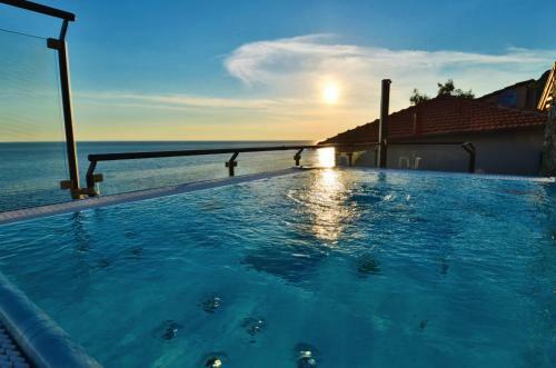 Hostal Cr�uza De M�