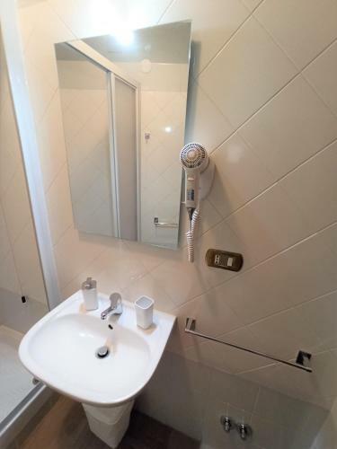 Hostal Albarola Affittacamere