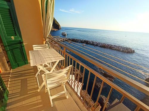 La Scogliera Apartment Stunning Sea View
