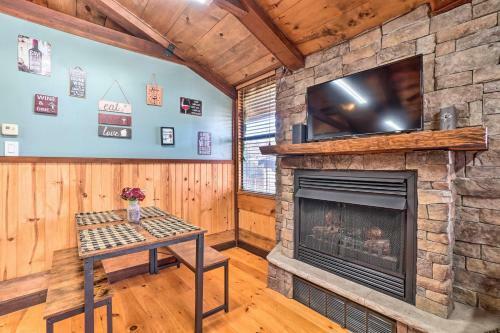 Cozy Kimberling City Cabin 15 Mi To Branson!