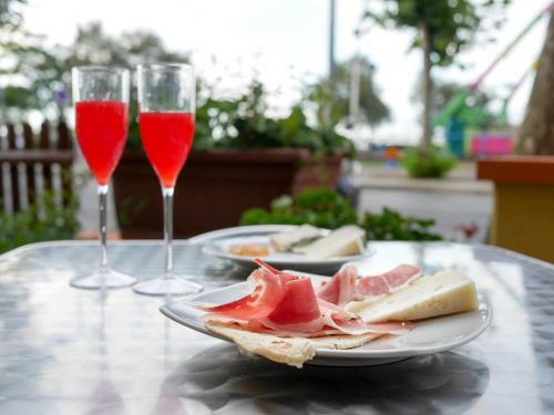 Hotel Mignon Riccione Fronte Mare