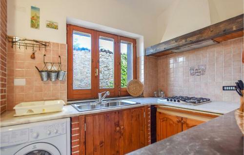 Awesome Home In Roccagloriosa With 2 Bedrooms