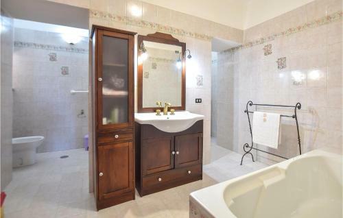 Awesome Home In Roccagloriosa With 2 Bedrooms