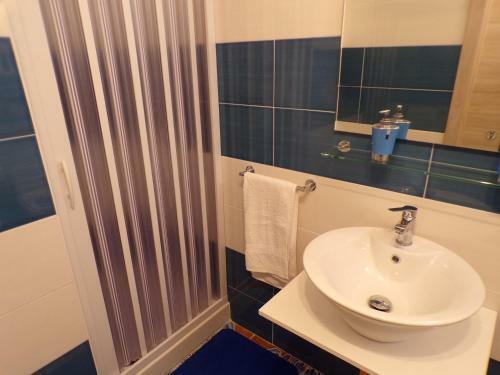 Hostal Nuova Aurora Rent Rooms