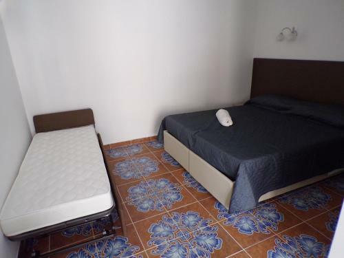 Hostal Nuova Aurora Rent Rooms