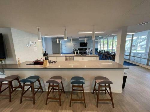Apartamento Cozy Resort Style Lodging Min From The Plaza 101