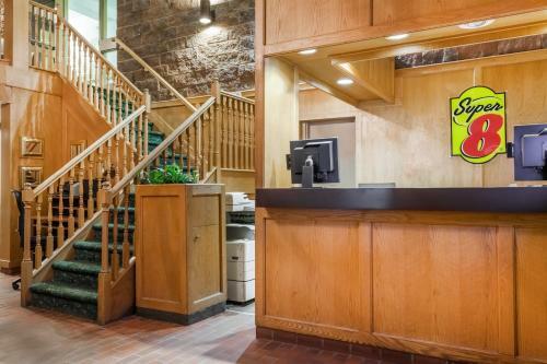 Hotel Super 8 By Wyndham Sudbury On