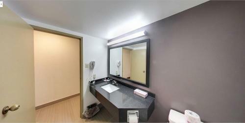 Hotel Super 8 By Wyndham Sudbury On