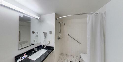 Hotel Super 8 By Wyndham Sudbury On