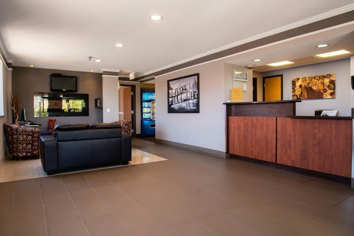 Hotel Super 8 Kamloops