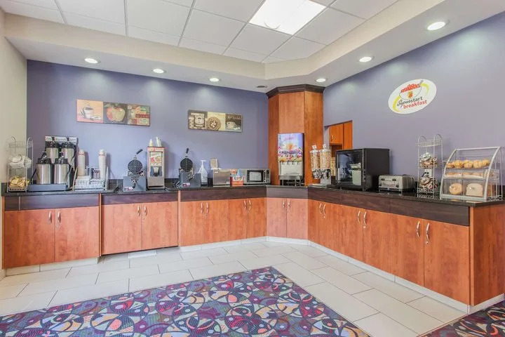 Hotel Super 8 Kamloops