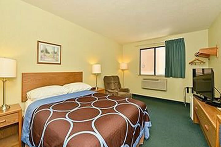Hotel Super 8 Kamloops